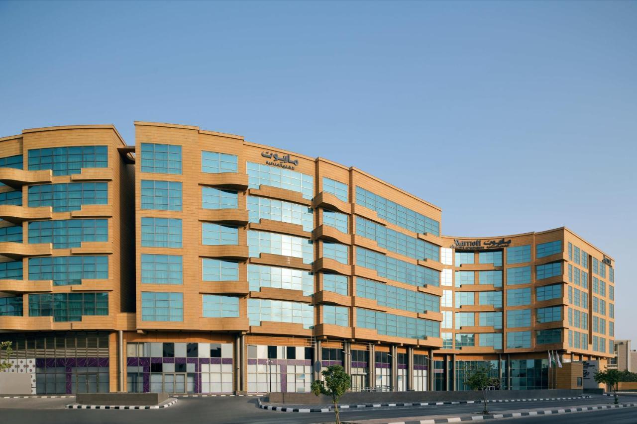 Marriott Executive Apartments Al Khobar Exterior photo Al-Khor Hospital